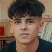 Chico entregado y paciente, muy generoso con buenos tratos para poder facilitar lo que haga falta a personas mayores y niños